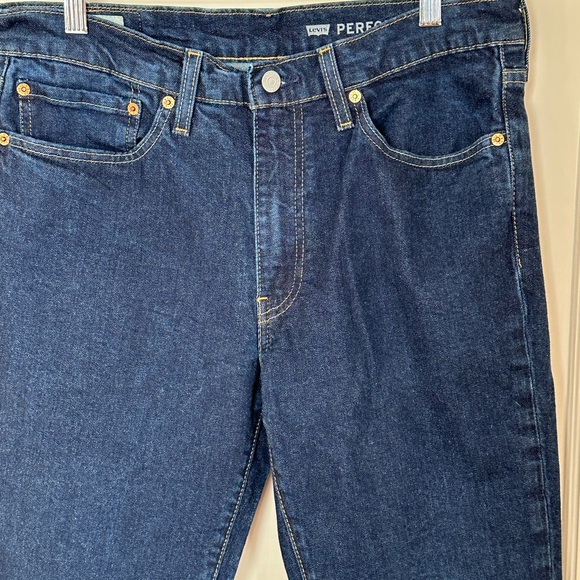 Mens Levi's 511 Premium Performance Denim Jeans Size 34 x 32 - Picture 2 of 10